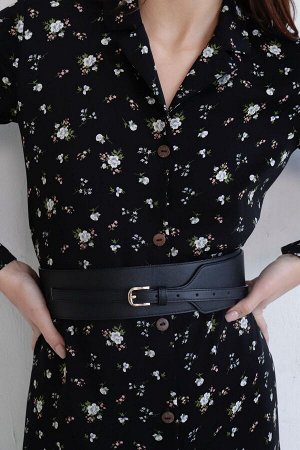 Платье-рубашка с английским воротником чёрное в цветок