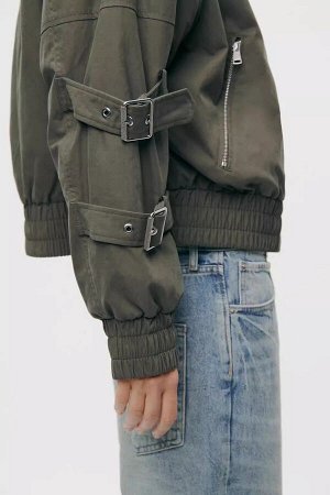 Женская куртка с ремешками
