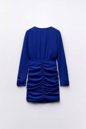 Женское синее платье с V-образным вырезом