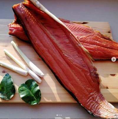 Вкусная рыбка эко копчения. Соленые и копченые рыба и морепродукты
