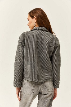 Женская серая флисовая куртка с карманами и пуговицами на плечах CKT-19000368