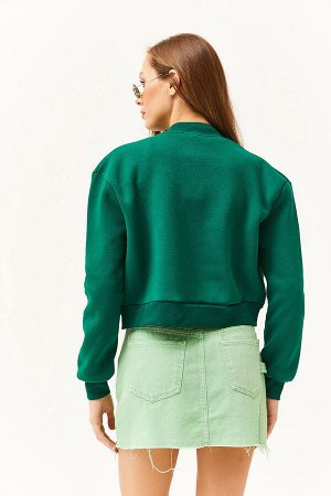 Женская флисовая укороченная куртка изумрудно-зеленого цвета с карманом на кнопке CKT-19000365