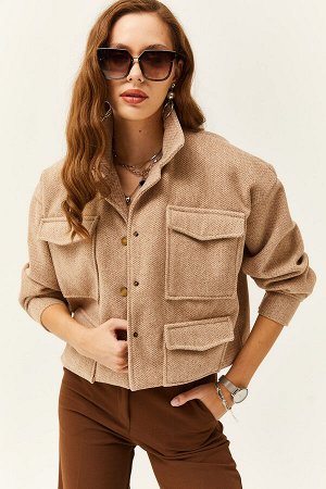 Женская укороченная куртка светло-коричневого цвета на подкладке с 4 карманами CKT-19000367