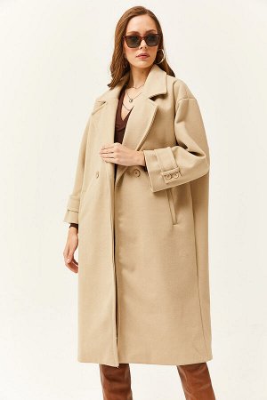 Женское длинное пальто оверсайз бежевого цвета на подкладке с карманами KBN-19000011