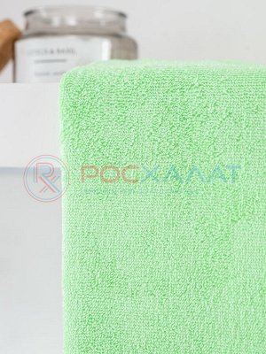 Махровое полотенце без бордюра салатовое ПМ-48