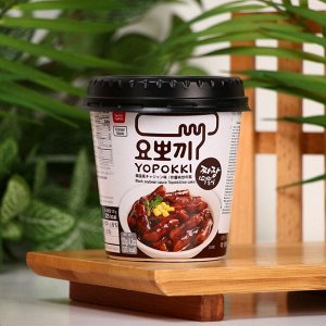 Рисовые клецки с соусом чаджан Jjajang Topokki 120 г, стакан