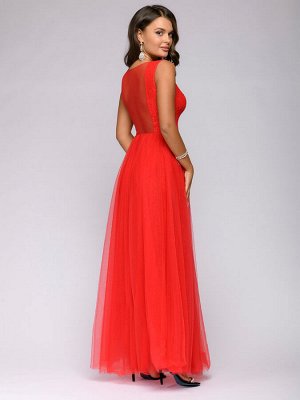 Платье красного цвета длины макси с кружевной отделкой без рукавов