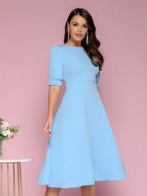 Платье голубое длины миди с фигурным вырезом на спинке