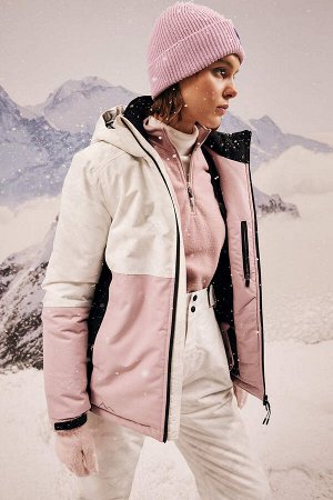Водоотталкивающее лыжное пальто стандартного кроя DeFactoFit с капюшоном и флисовой подкладкой