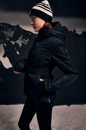 Водоотталкивающее лыжное пальто приталенного кроя DeFactoFit с флисовой подкладкой и капюшоном