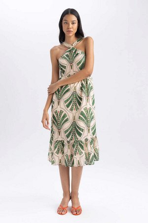 Платье макси из вуали с перекрестным воротником и тропическим узором