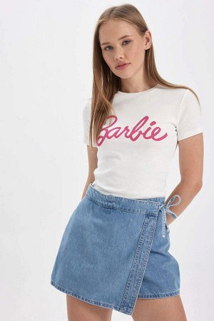 Приталенная футболка с короткими рукавами и принтом Cool Barbie с круглым вырезом