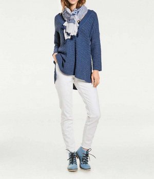 1к Heine - Best Connections  Пуловер, синий  Модный пуловер с треугольным вырезом широкой формы. Слегка прозрачный трикотаж в полоску. Укороченный спереди. Большой непринужденный треугольный вырез, ру