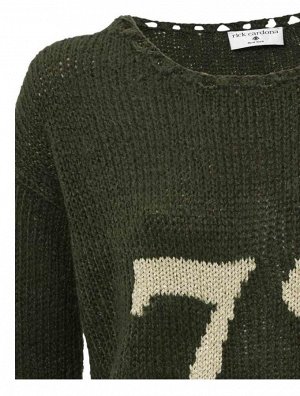 1к Rick Cardona  Пуловер, оливковый  Непринужденно и актуально. Модный пуловер свободной формы с цифрами из блестящей пряжи. Широкий круглый вырез горловины и длинные рукава. Края резиночной вязкой. О