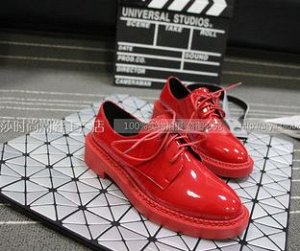 Ботинки Демисезонные ботинки. Красный