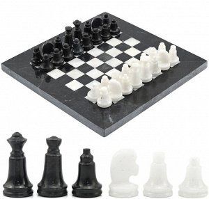 Шахматы из мрамора чёрного и белого мал 200*200мм уп. бархат