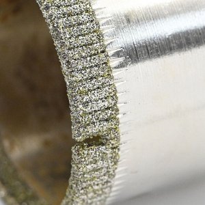 Инструмент: коронка алмазная диаметр 35мм (для камня)