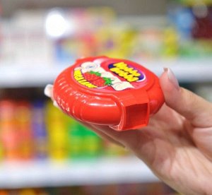 Wrigley Жевательная резинка со вкусом клубники Hubba Bubba Strawberry - лента рулетка Вриглейс Хубба-Бубба 56 гр