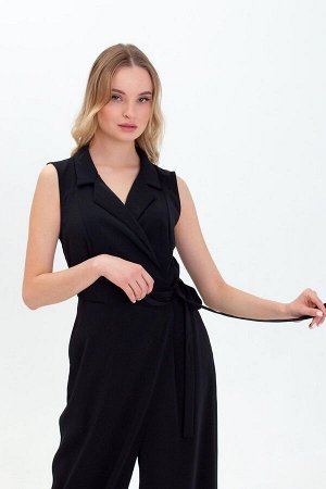 Комбинезон. Цвет: чёрный