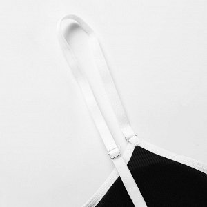 Комплект женского белья в спортивном стиле с контрастной отделкой  (бюстгальтер-топ и трусы стринги )