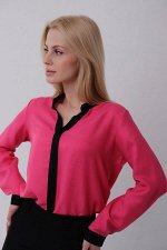 Блуза розовая с чёрной отделкой