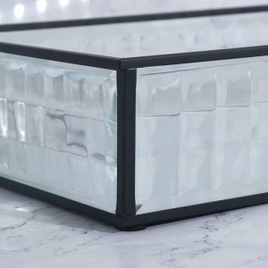 Органайзер для хранения «Square», 1 секция, стеклянный, с зеркальным основанием, 29 ? 17,5 см, цвет прозрачный/чёрный