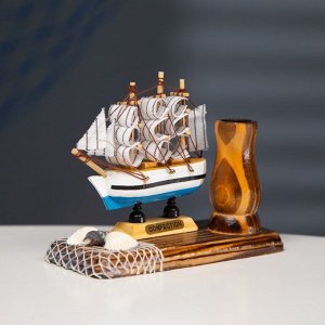 Карандашница дерево с моделью корабля «Мировой», 14x7x11 см, МИКС