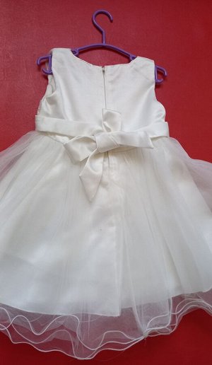 Нарядное платье на девочку 2-3 лет. Замеры см. на фото