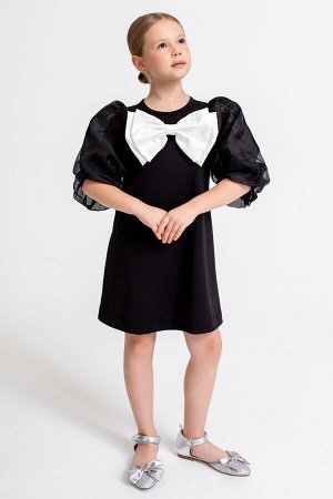 Платье Цвет: черный

Лаконичное платье из мягкого гладкого трикотажа с объёмными рукавами из полупрозрачного капрона.
Спереди декоративный съемный бант, который можно заменить на маленький бант в то