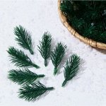 Ветка еловая декоративная 6 см