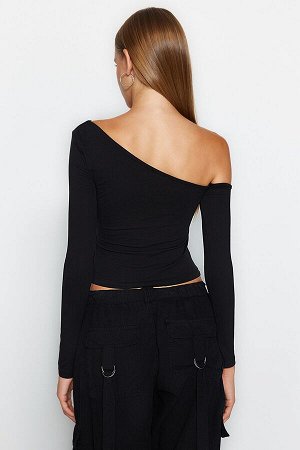 Trendyomilla Черная хлопковая эластичная укороченная трикотажная блузка на одно плечо