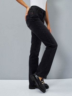 Женские джинсы полуоблегающие по бедру, Прямые к низу от колена