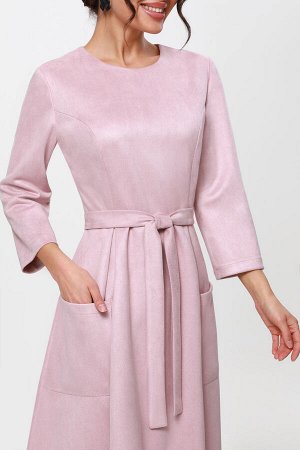 Платье розовое с накладными карманами