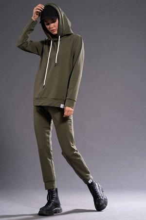 Костюм Костюм Kivviwear 3016404007 хаки 
Состав: ПЭ-24%; Хлопок-70%; Эластан-6%;
Сезон: Осень-Зима
Рост: 170

Костюм CLASSIC с брюками средней посадки с карманами в боковых швах. Худи с карманами в б