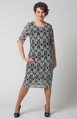 Нарядное платье из кружевного полотна