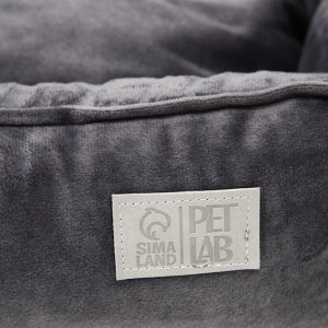 Лежанка для кошек и собак велюровая Pet Lab, 55 х 50 х 15 см, серая