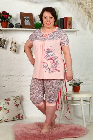 Пижама Материал: кулирка, 100%-хлопок.
Женская пижама «Алина» в розовом цвете необычная модель. Она отлично смотрится на женщине любых габаритов. Ненавязчивая окантовка рукава, чуть более широкая окан