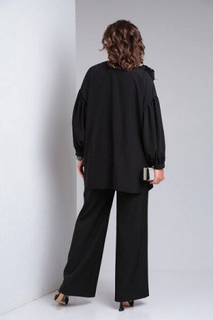 Женский комплект блузка и брюки
