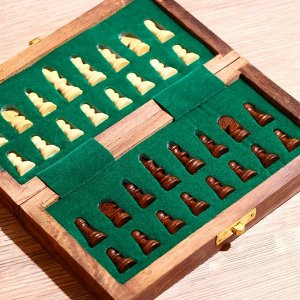 Шахматы, 17.5x17.5x2 см, дерево