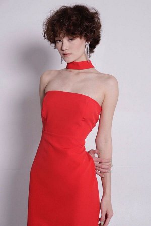 Платье красное открытое