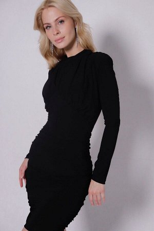 Мини-платье чёрное
