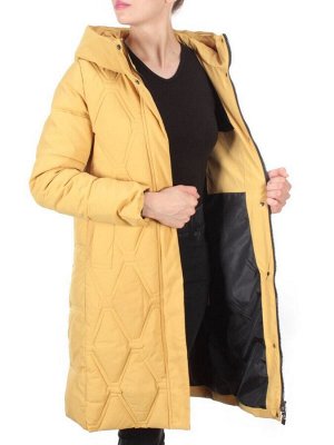 2158 MUSTARD Пальто зимнее облегченное  женское YINGPENG (150 гр. холлофайбер)