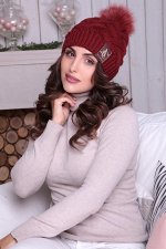 Шапка Мегги с Большим цветным песцовым помпоном