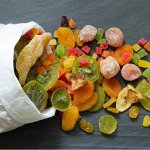 Вкусные, полезные сладости: пастила, цукаты, сушеные ягоды