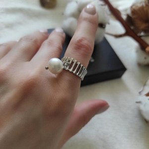 Кольцо с жемчужиной
