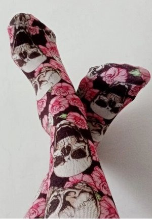 Nature Socks Б15-5001 Носки унисекс 3D печатным рисунком череп с розами