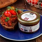 Итальянская паста, соусы, оливковое масло и джемы