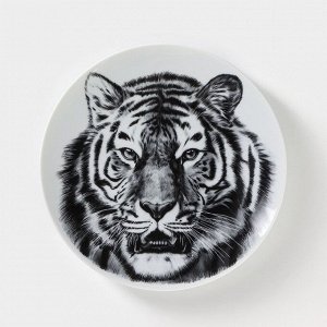Тарелка фарфоровая «Тигр», d=24 см, белая
