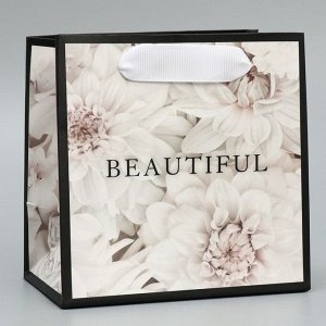 Пакет ламинированный квадратный «Красота внутри», 14 × 14 × 9 см