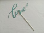 Надпись &quot;Love&quot; на шпажке
